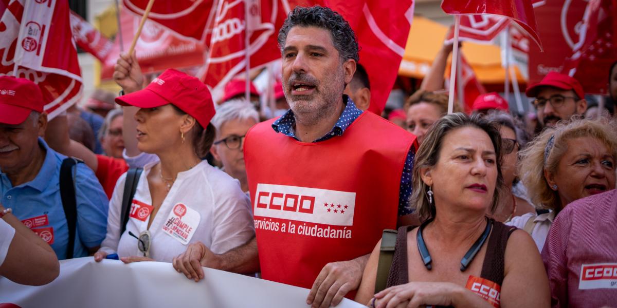 CCOO y UGT se concentran para exigir al Gobierno el cumplimiento ntegro de los acuerdos suscritos en la Funcin Pblica